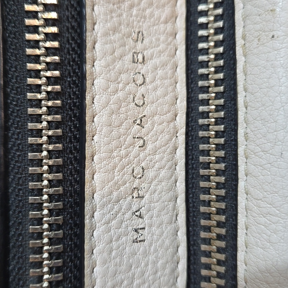 Marc Jacobs Cream/White Leather Soft Shot 21 Camera Crossbody Bag - Picture 7 of 14